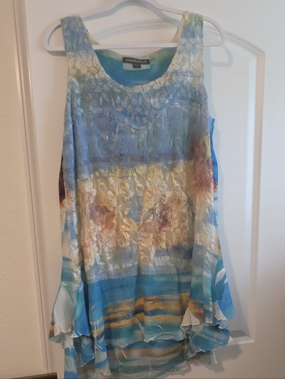This is a Mushka by Sienna Rose boho lace tunic top Size L